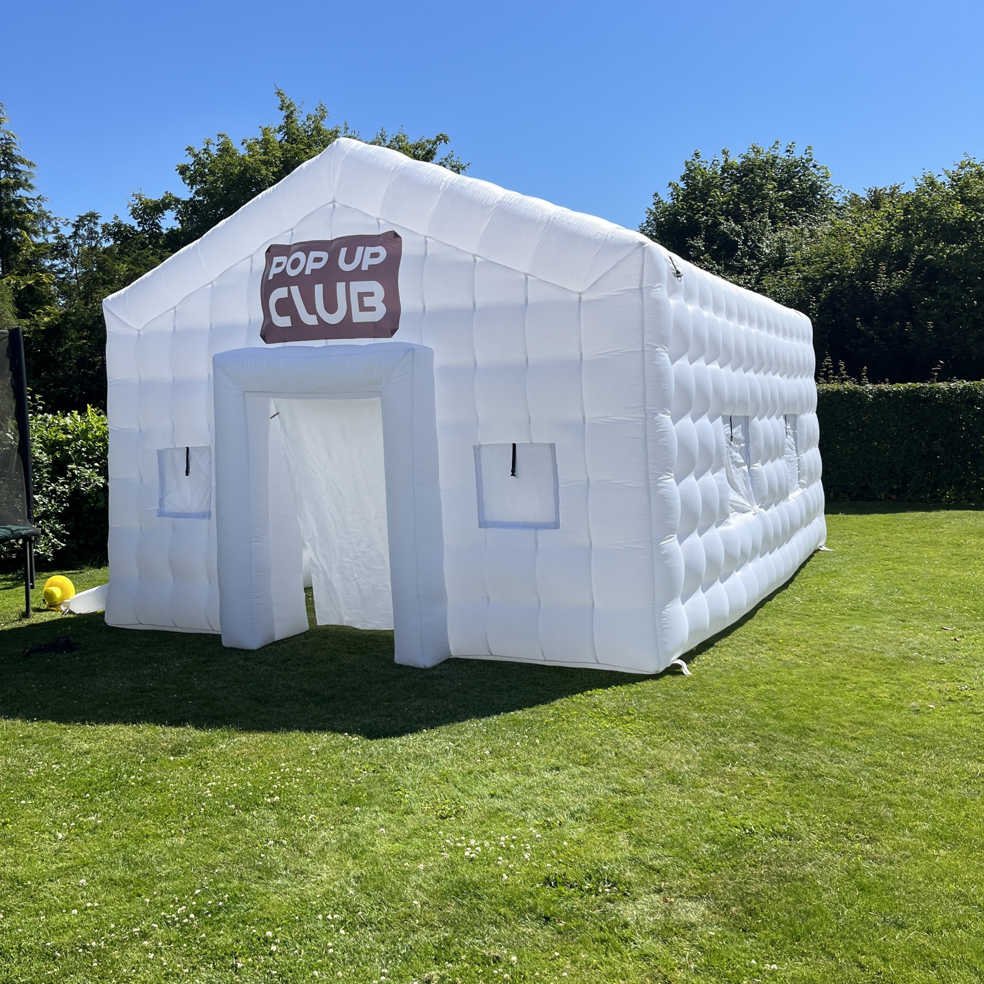 popupclub.dk Lej dit næste telt til havefesten.